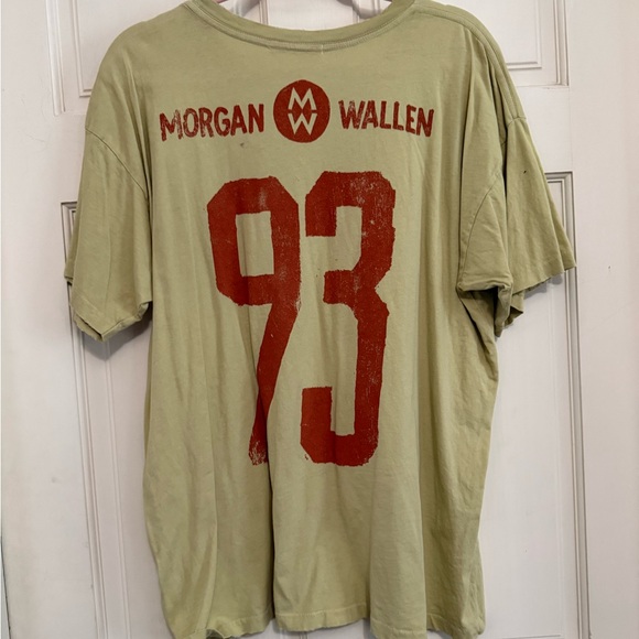 Daydreamer Morgan Wallen Oversized Tee - Picture 2 of 4